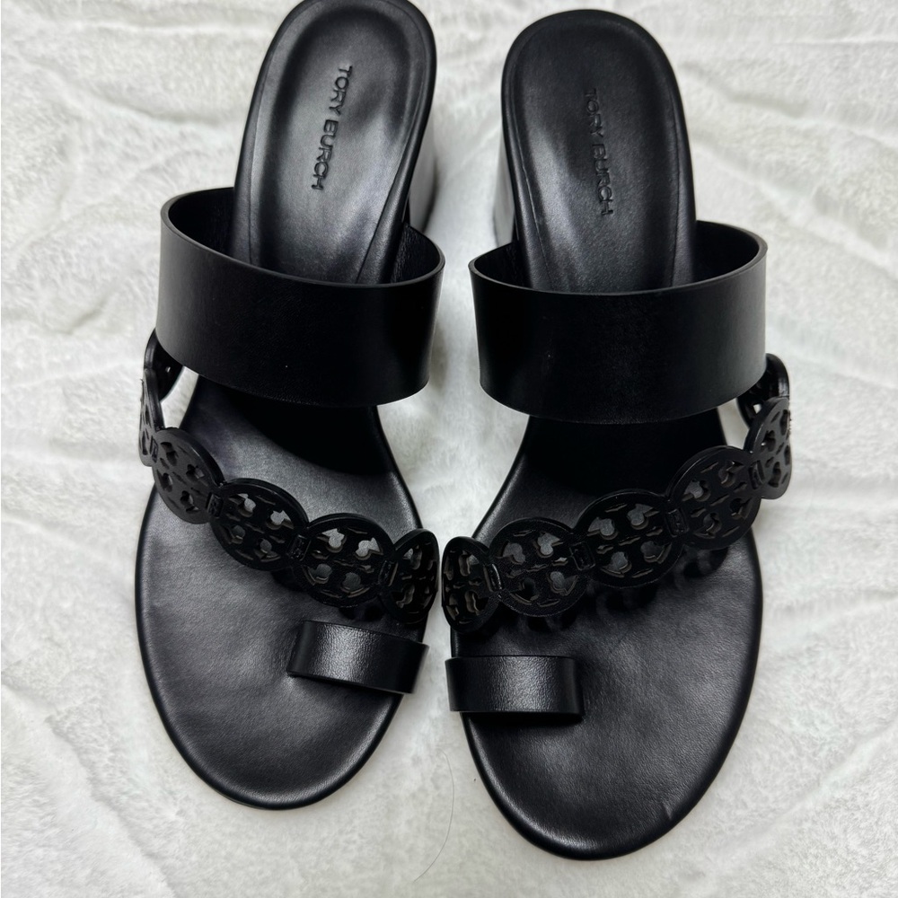 Tory Burch Black Leather Sandals Slip-On Design